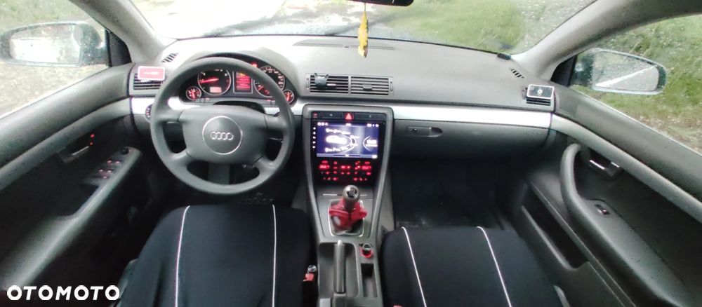 Audi A4 Limousine - 7