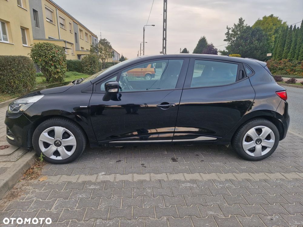 Renault Clio - 7