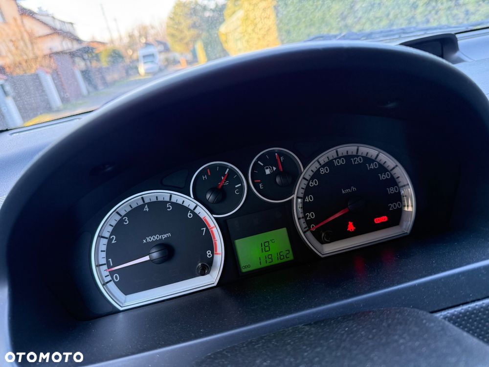 Chevrolet Aveo 1.2 16V LS - 8