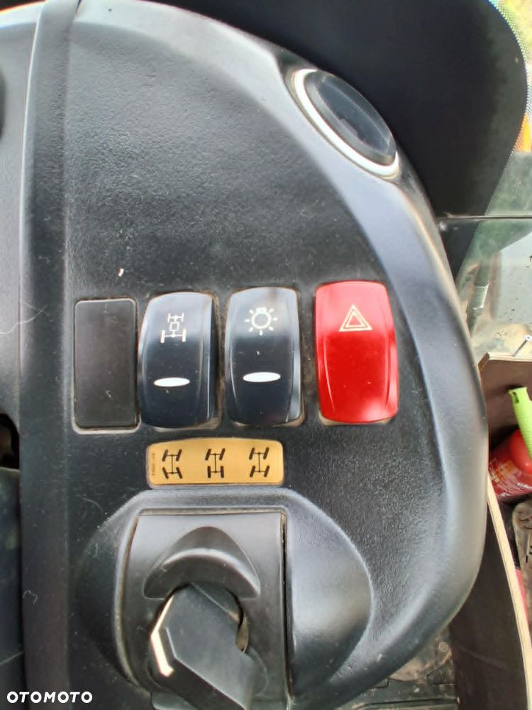 JCB - 4