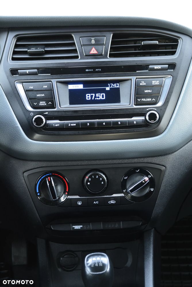 Hyundai i20 1.2 Classic + - 31