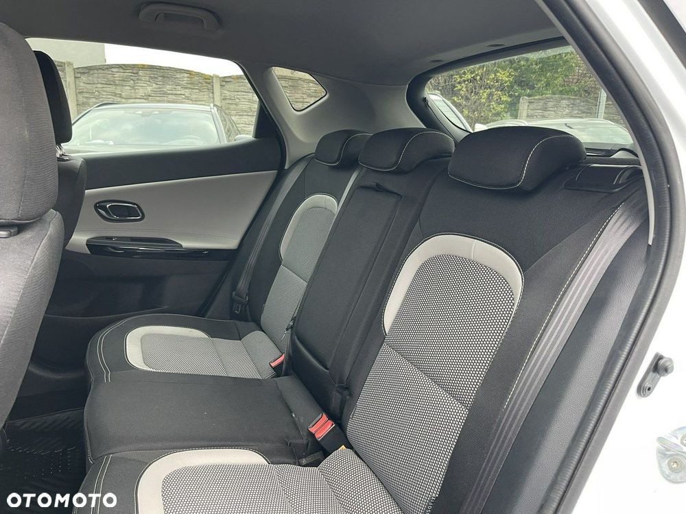 Kia Ceed 1.6 GDI ISG Vision - 10