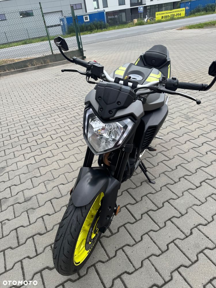 Yamaha MT - 20