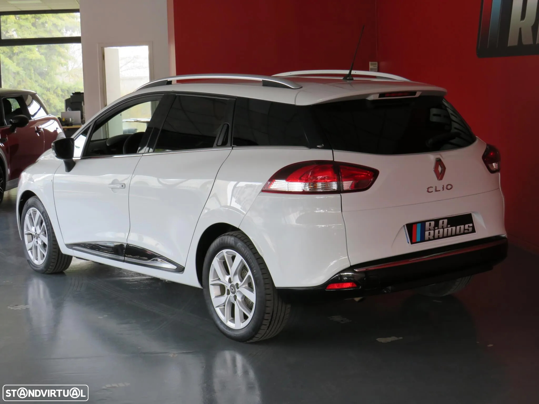 Renault Clio Sport Tourer 0.9 TCe Limited - 8