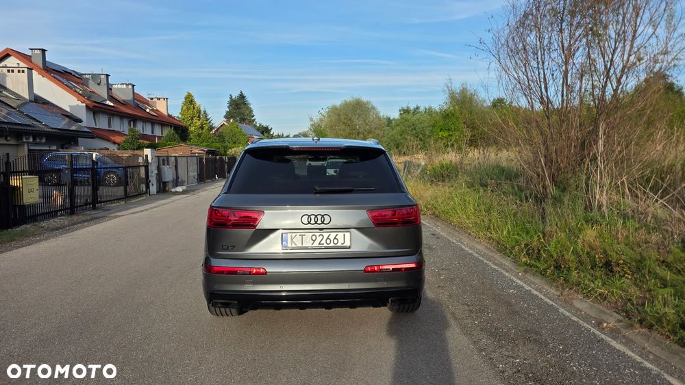 Audi Q7 3.0 TFSI Quattro Tiptronic - 5