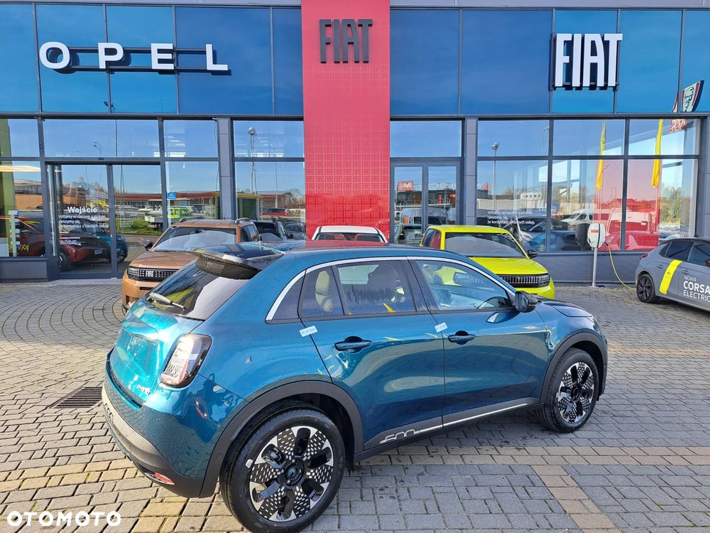 Fiat 600 1.2 Turbo La Prima eDCT - 3