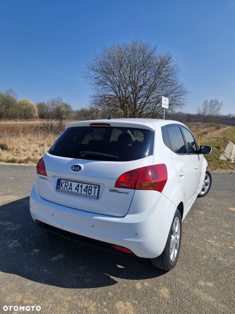 Kia Venga 1.6 CRDi 128 Mind - 11
