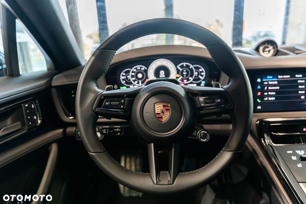 Porsche Panamera 4 E-Hybrid PHEV - 19