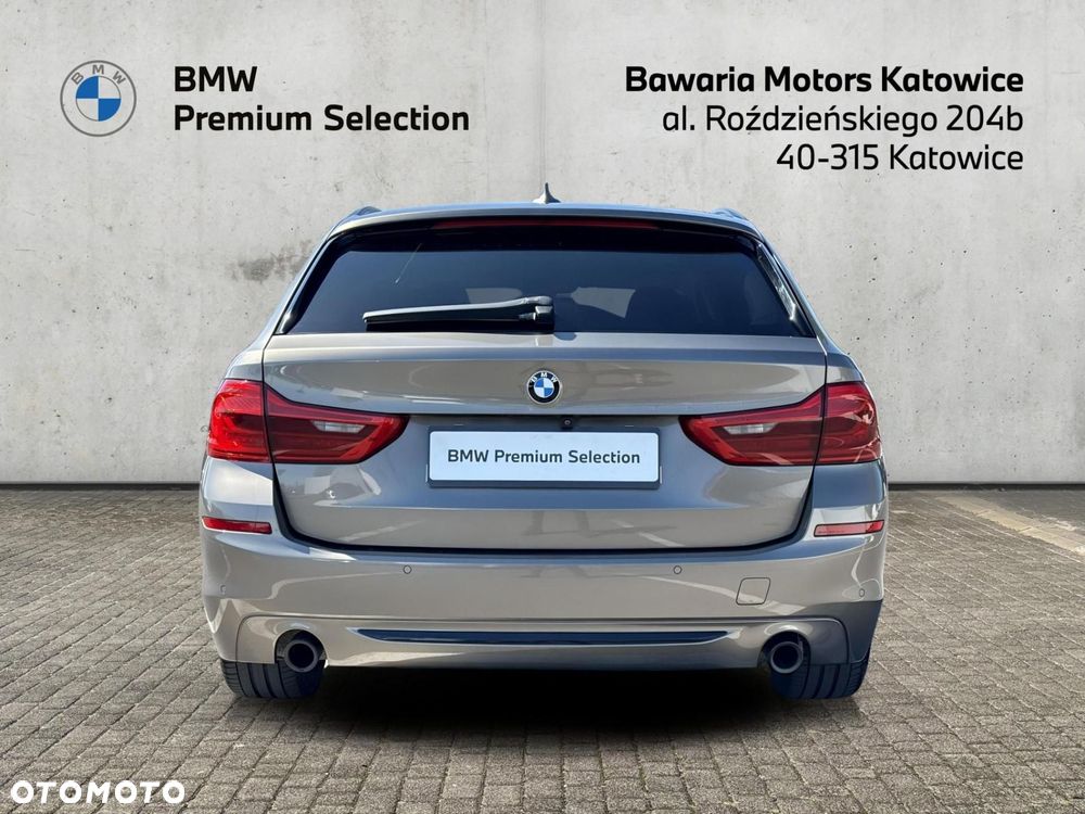 BMW Seria 5 530i xDrive Sport - 11
