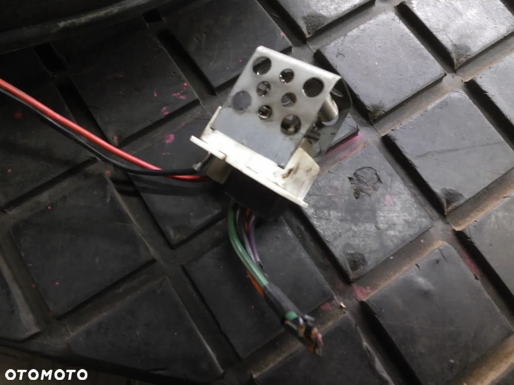 WENTYLATOR DMUCHAWA OPEL ASTRA H 52407543 + REZYSTOR OPORNICA EUROPA - 2