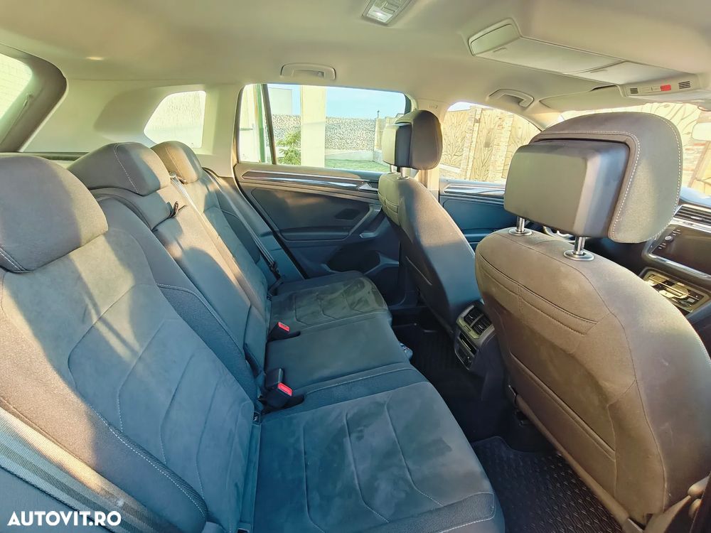 Volkswagen Tiguan - 12