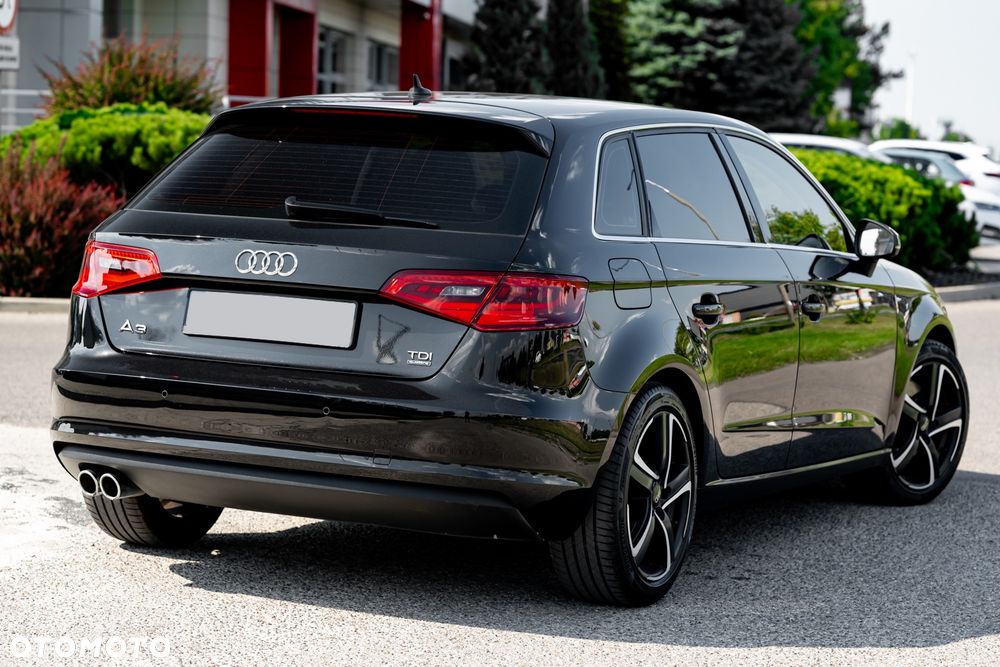 Audi A3 Sportback 2.0 TDI quattro S tronic design - 12