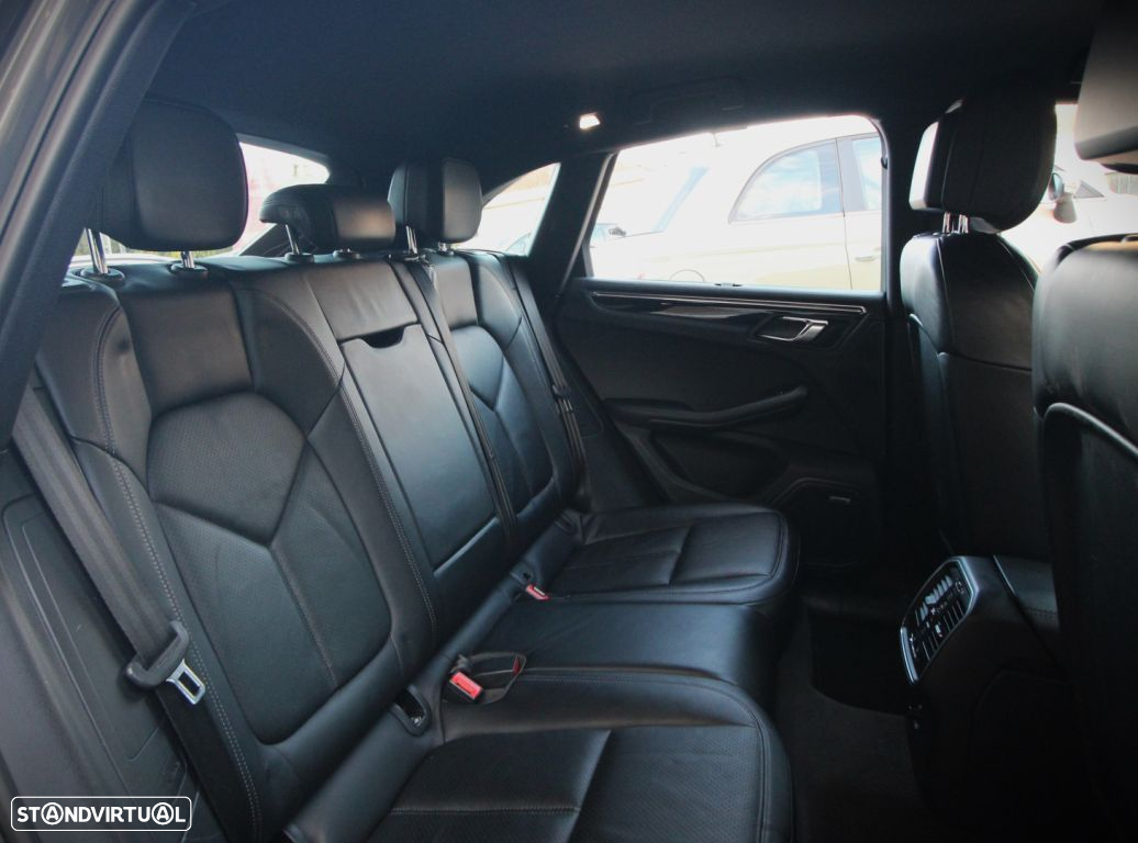 Porsche Macan S - 24