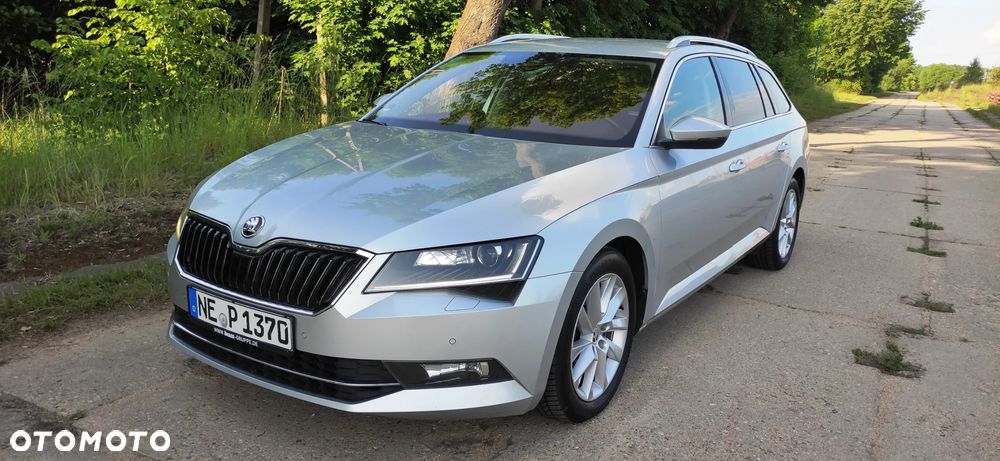 Skoda Superb 2.0 TDI DSG Ambition - 3