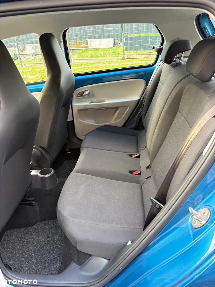 Volkswagen up! 1.0 move - 12