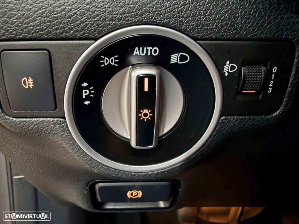 Mercedes-Benz GLA 180 CDI Urban - 17