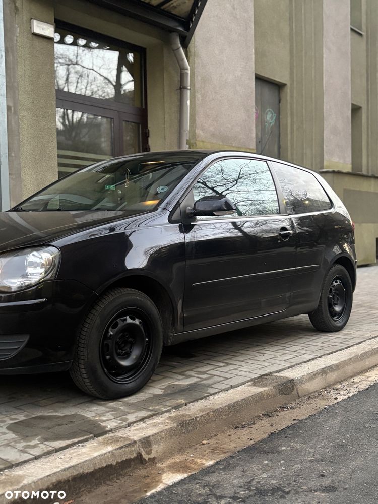 Volkswagen Polo 2006 photo 2