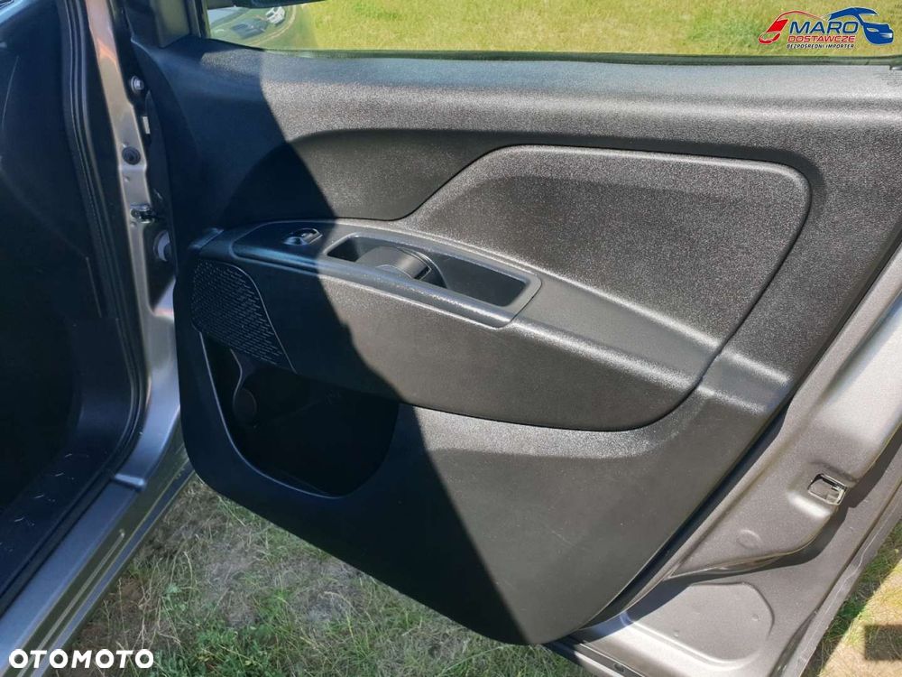 Fiat DOBLO MAXI 1.6 MAŁY PRZEBIEG Z POTWIERDZENIEM - 22