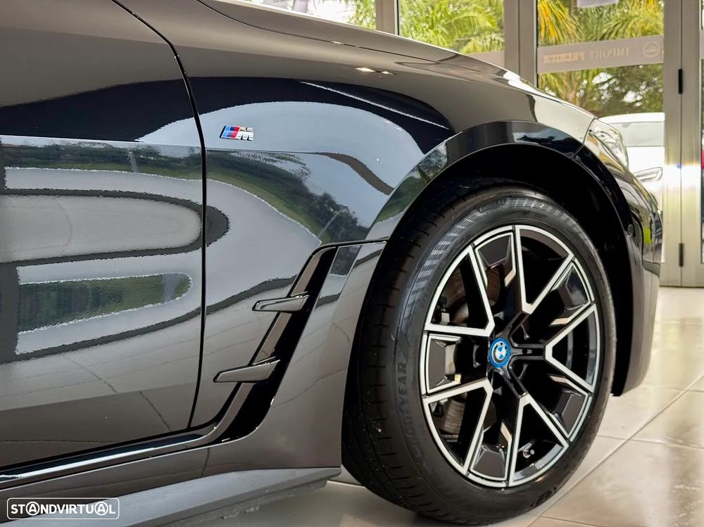 BMW i4 eDrive40 Pack Desportivo M - 4