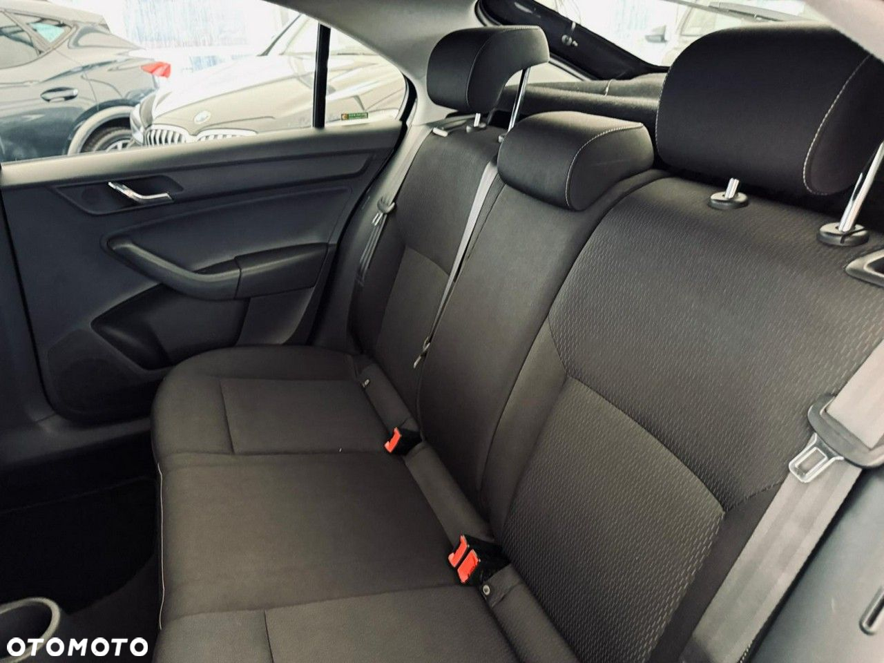 Skoda RAPID - 36