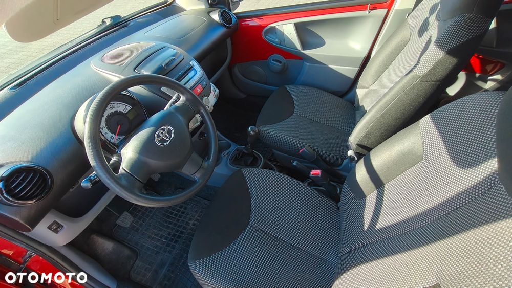 Toyota Aygo - 17