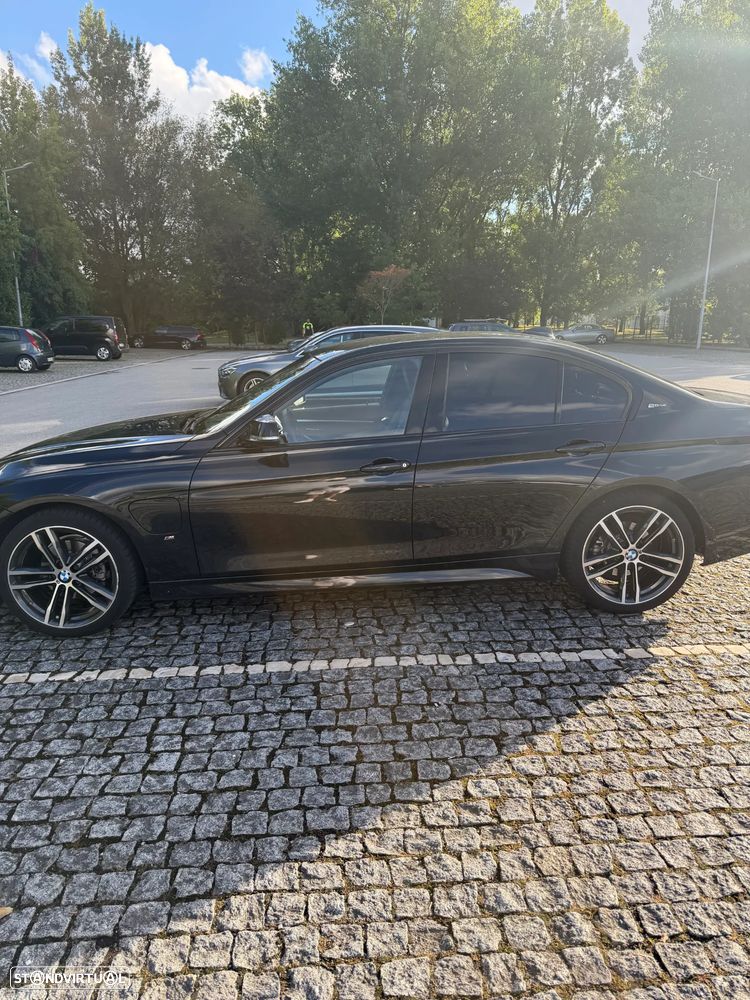 BMW 330 e iPerformance Pack M Shadow - 8