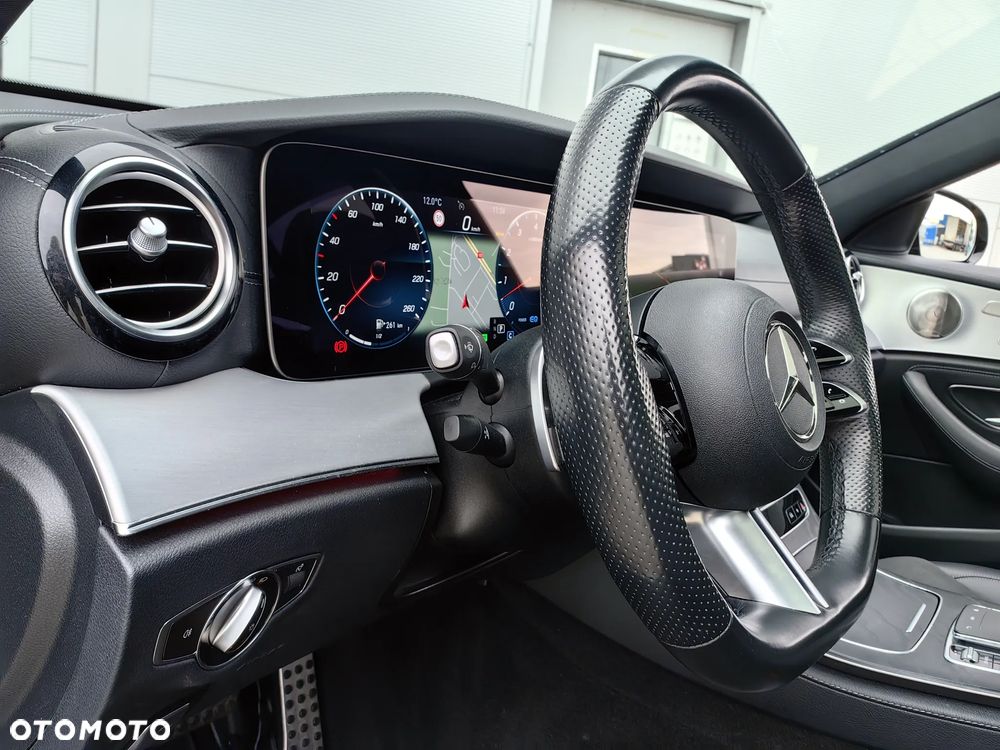 Mercedes-Benz Klasa E 450 4-Matic AMG - 18