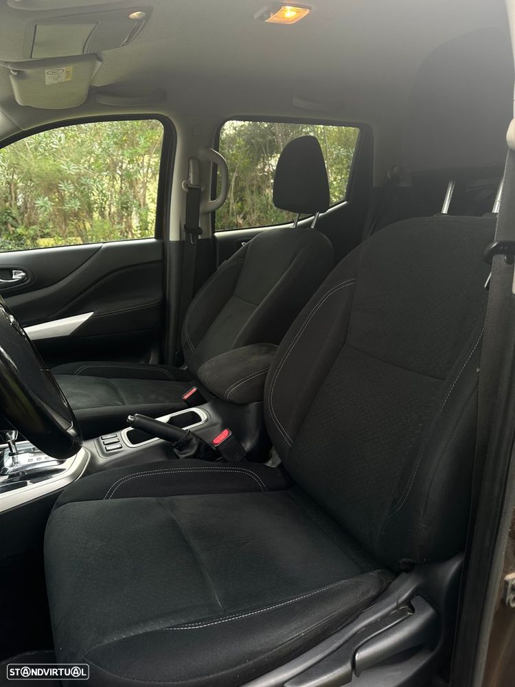 Nissan Navara 2.3 dCi CD 4WD N-Connecta Navi+Barras AT - 11
