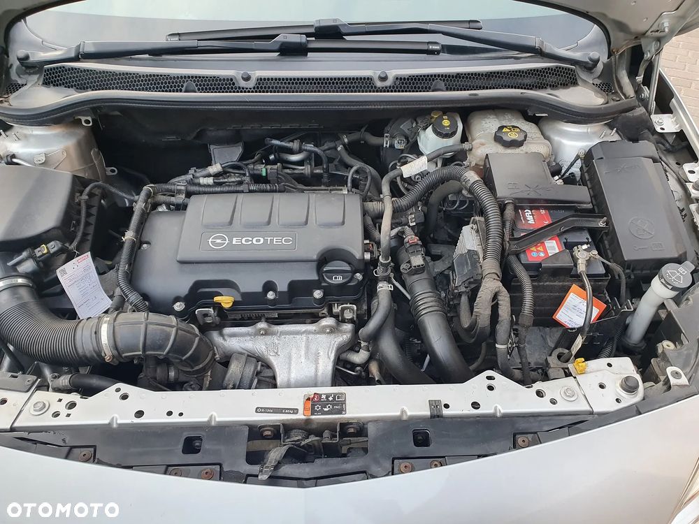 Opel Astra 1.4 Turbo - 19