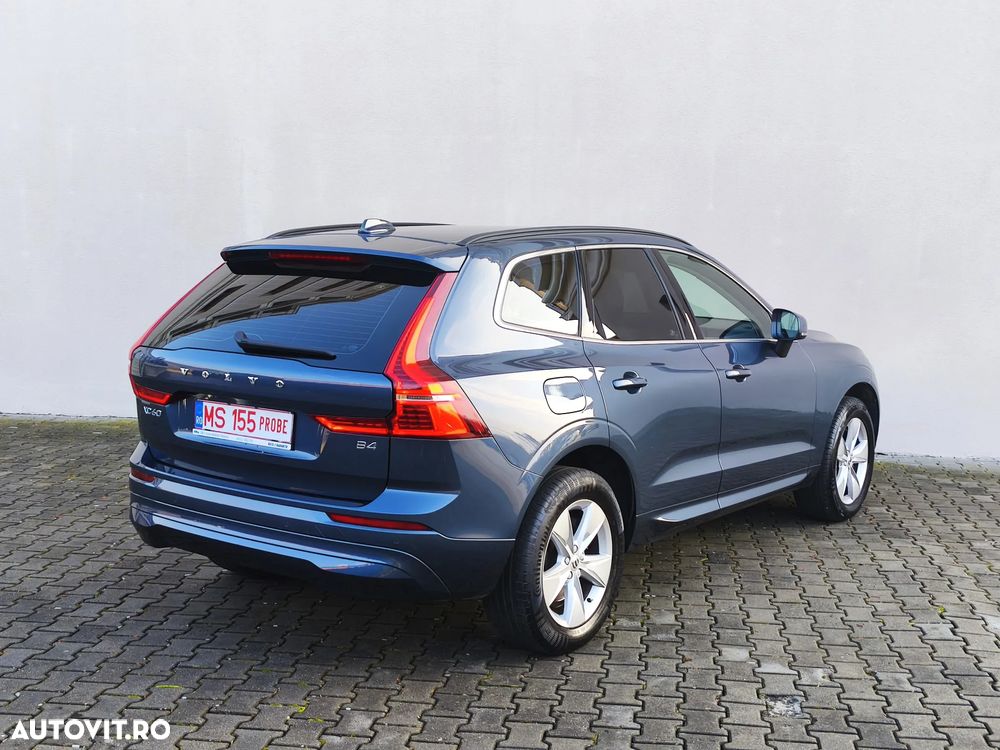 Volvo XC 60 B4 MHEV Momentum Pro - 6