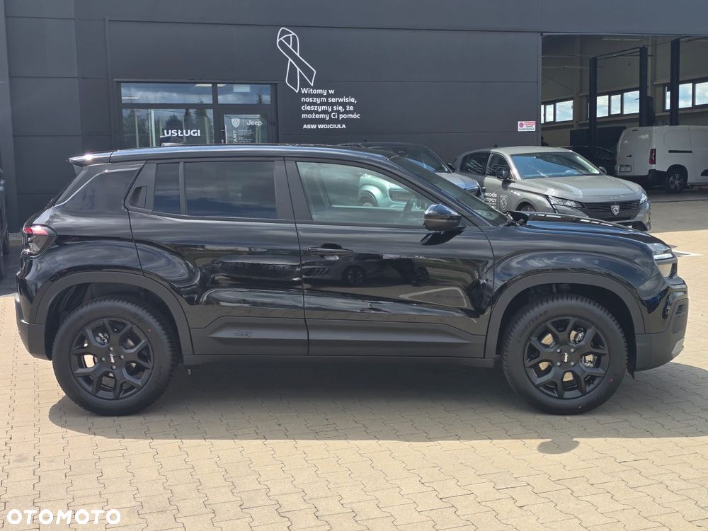 Jeep Avenger 1.2 T3 mHEV Black Edition FWD eDCT6 - 3