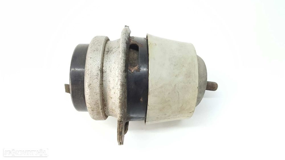 APOIO DO MOTOR VOLKSWAGEN TOUAREG (7LA) TDI R5 - 5