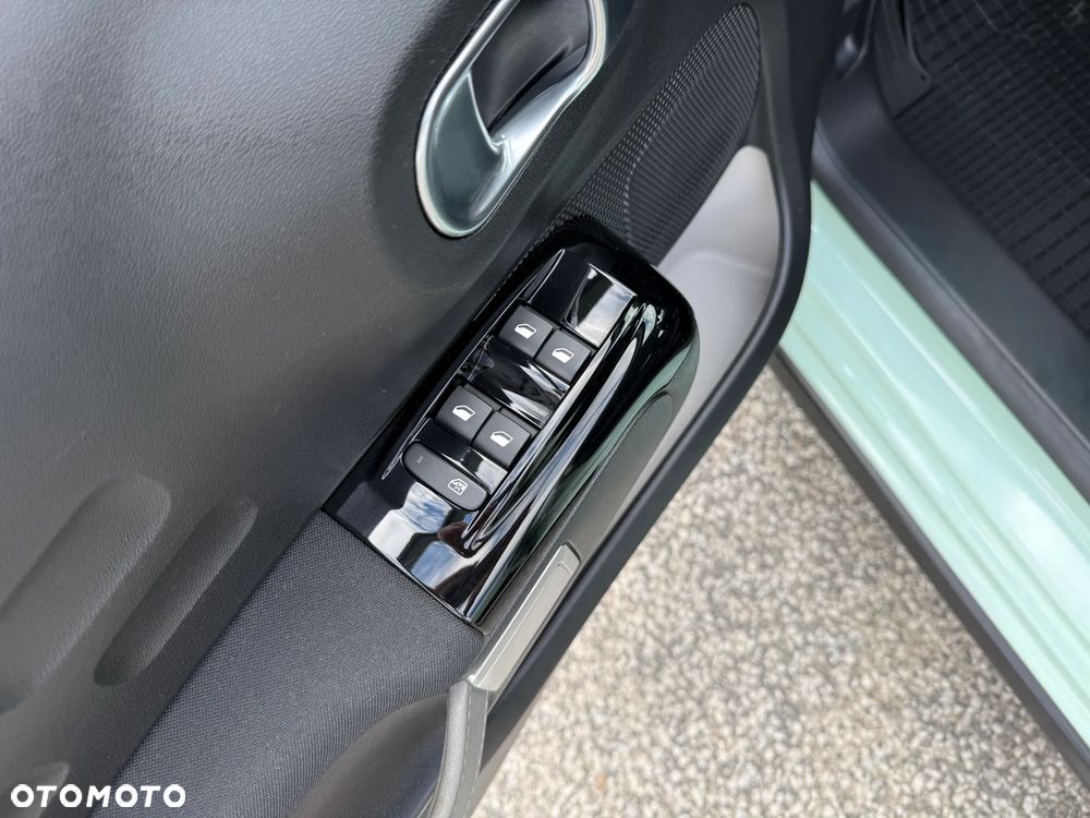 Citroën C3 Pure Tech 110 S&S EAT6 SHINE - 26