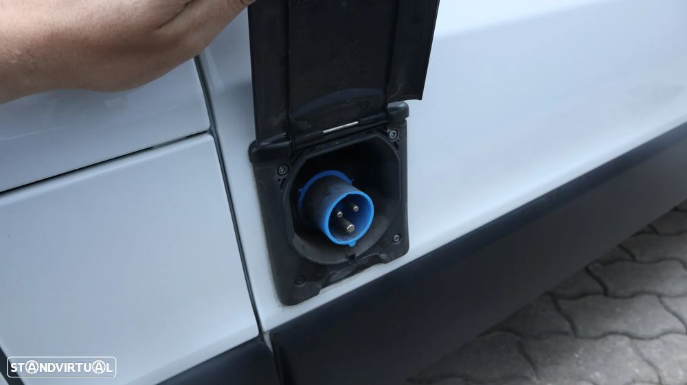 Renault Trafic 1.6 dCi 145hp Longa Frigorífica - 6