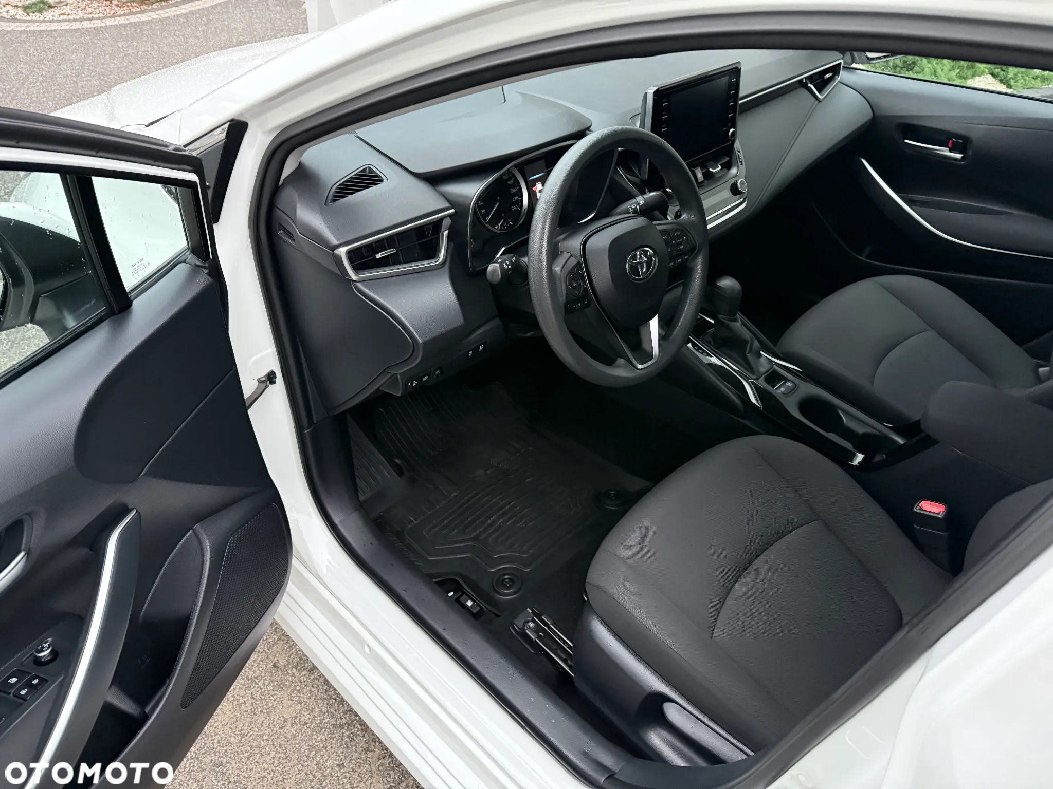 Toyota Corolla 1.8 Hybrid Active - 11