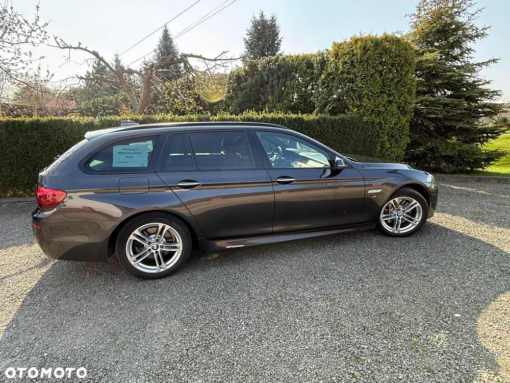 BMW Seria 5 525d xDrive - 1