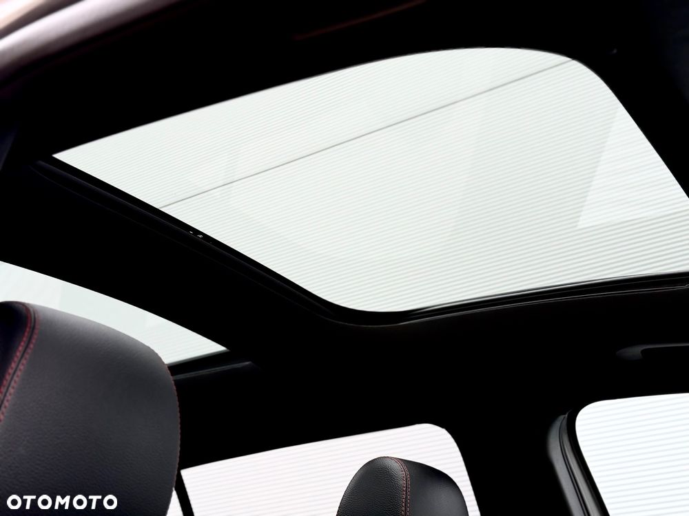 Mercedes-Benz GLB 200 d 8G-DCT AMG Line - 32