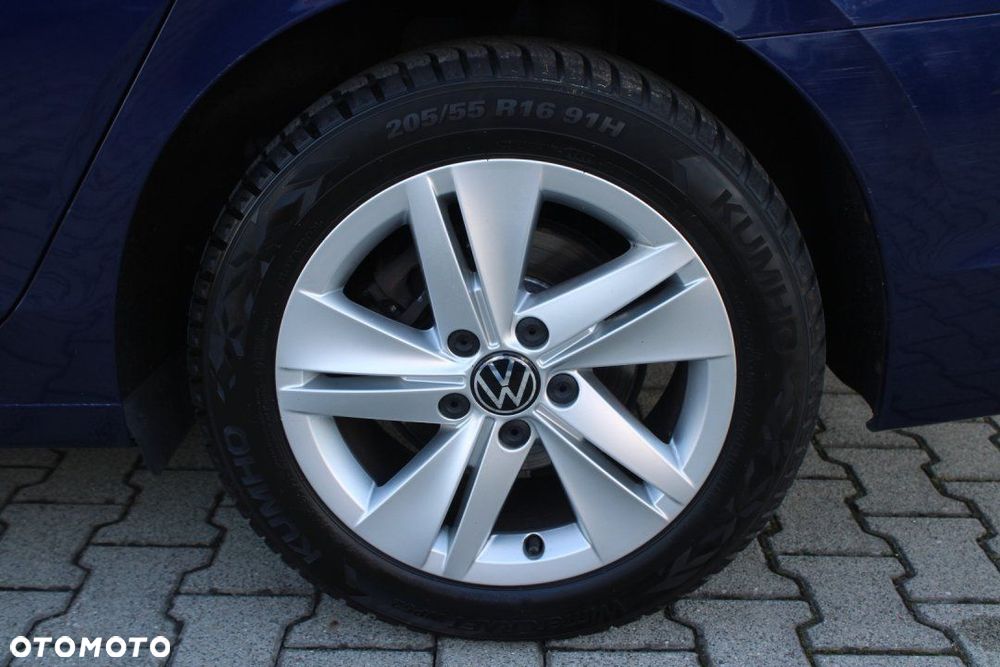 Volkswagen Golf - 9