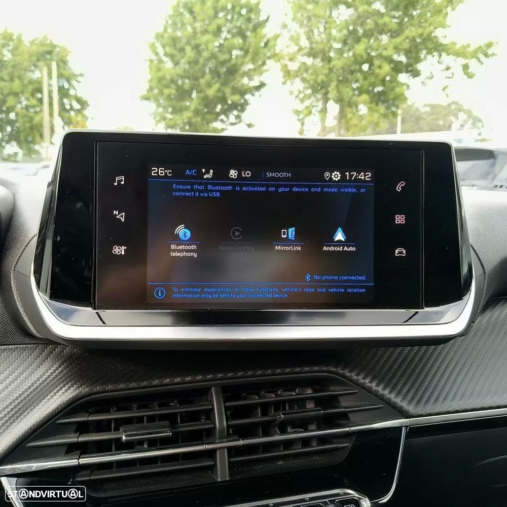 Peugeot 2008 1.2 PureTech Allure - 20