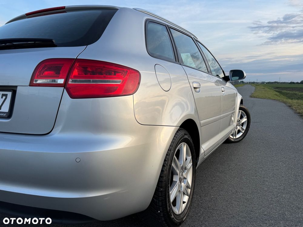 Audi A3 Sportback 1.6 Ambiente - 20