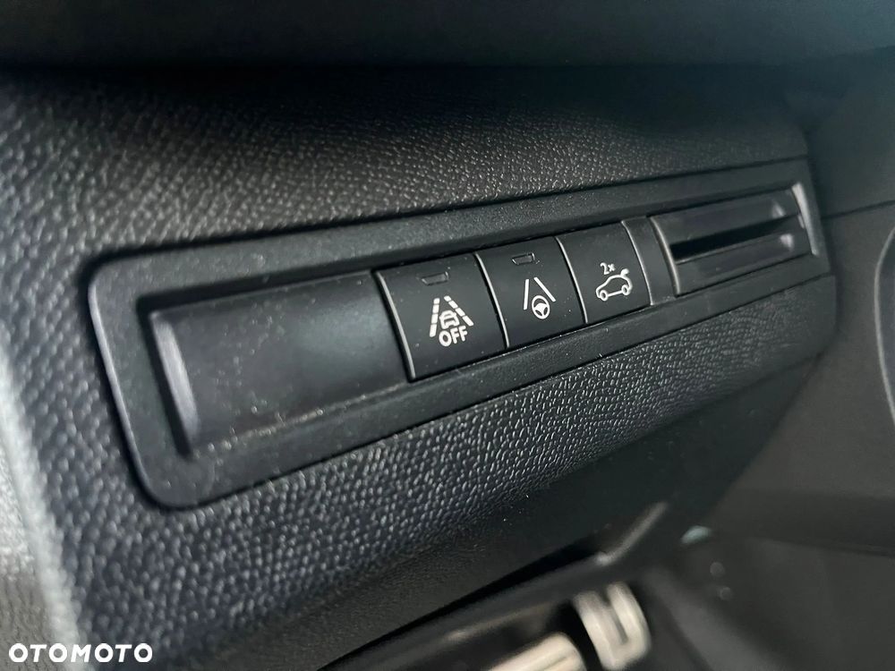 Peugeot 3008 1.6 PureTech GPF GT Line S&S EAT8 - 21
