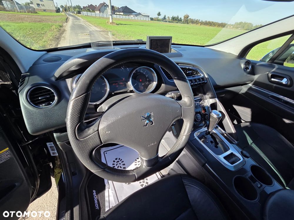 Peugeot 3008 HDi 160 Automatik Allure - 22