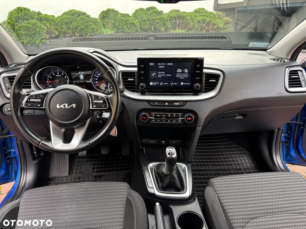 Kia Ceed 1.5 T-GDI M - 11
