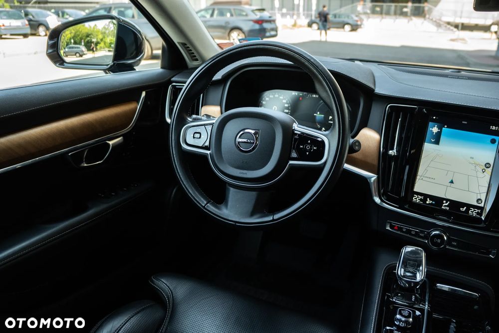 Volvo V90 T8 AWD Plug-In Hybrid Inscription - 25