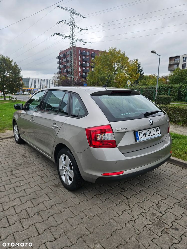 Skoda RAPID 1.2 TSI Ambition - 3