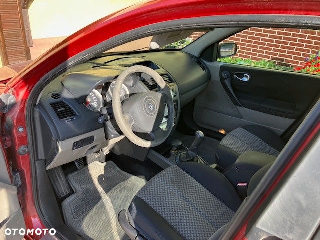 Renault Megane 1.6 Confort Authentique - 16