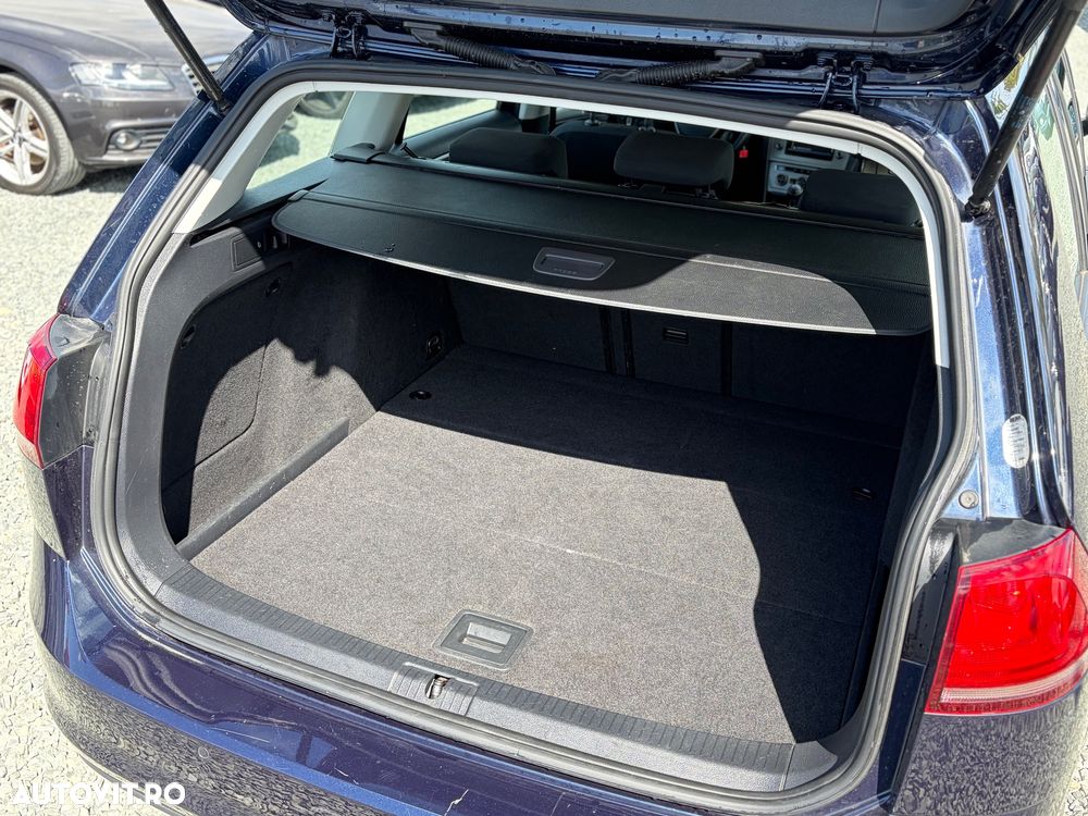 Volkswagen Golf 1.6 TDI BlueMotion Technology Comfortline - 9