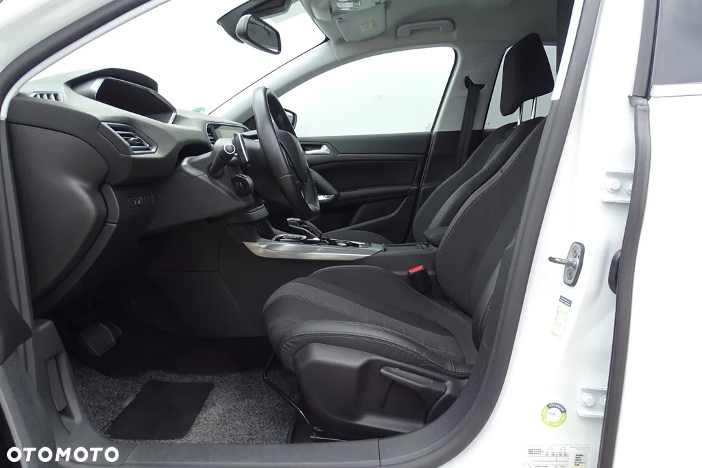 Peugeot 308 1.5 BlueHDi Allure Pack S&S EAT8 - 14
