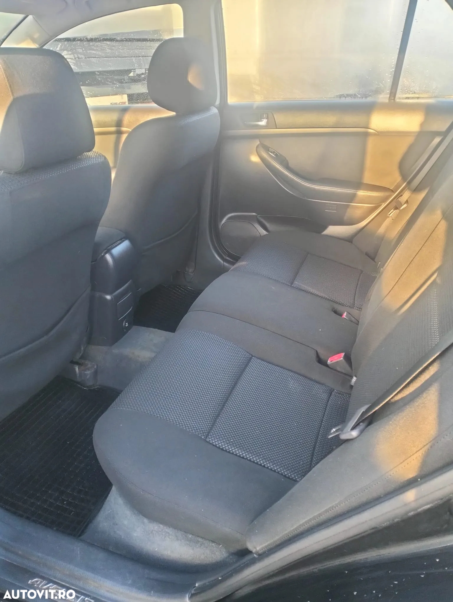 Toyota Avensis 2.0 D4D S/W Sol - 8