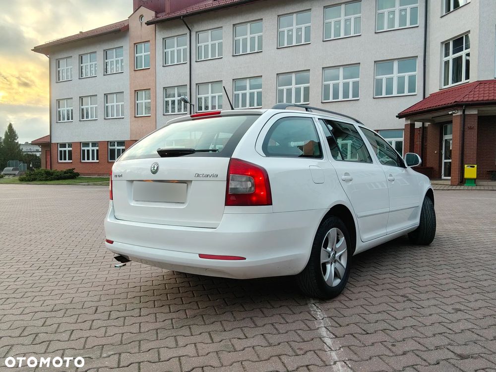 Skoda Octavia - 8